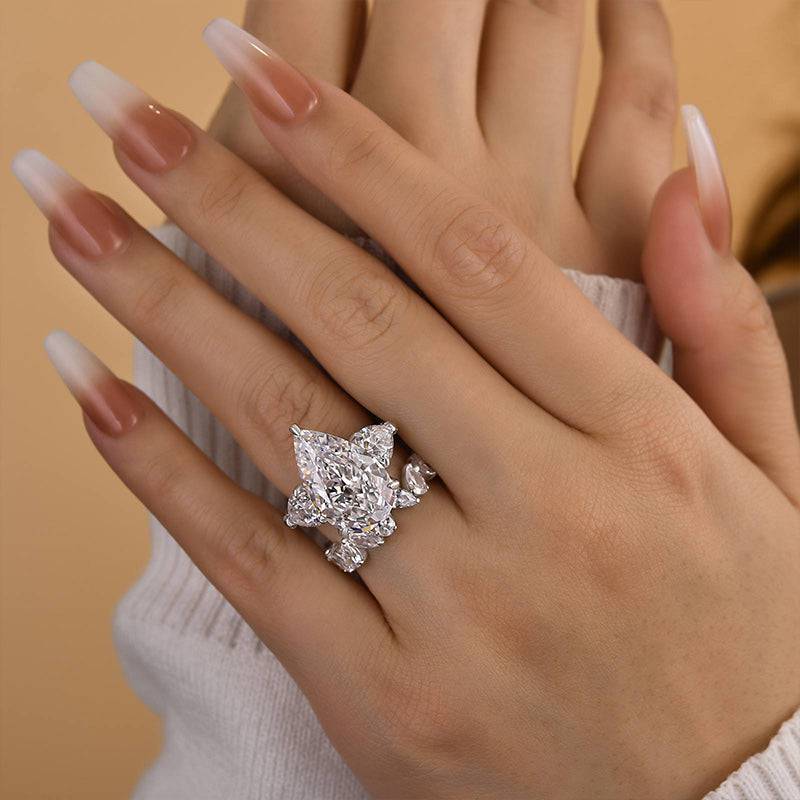 Louily Luxury 8.0 Ct Pear Cut Three Stone Wedding Set - louilyjewelry