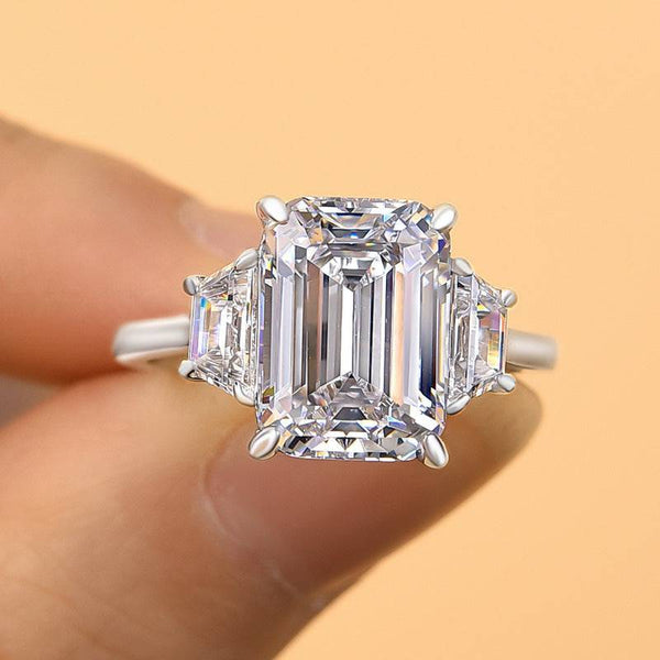 Louily Luxury Three Stone Emerald Cut Engagement Ring