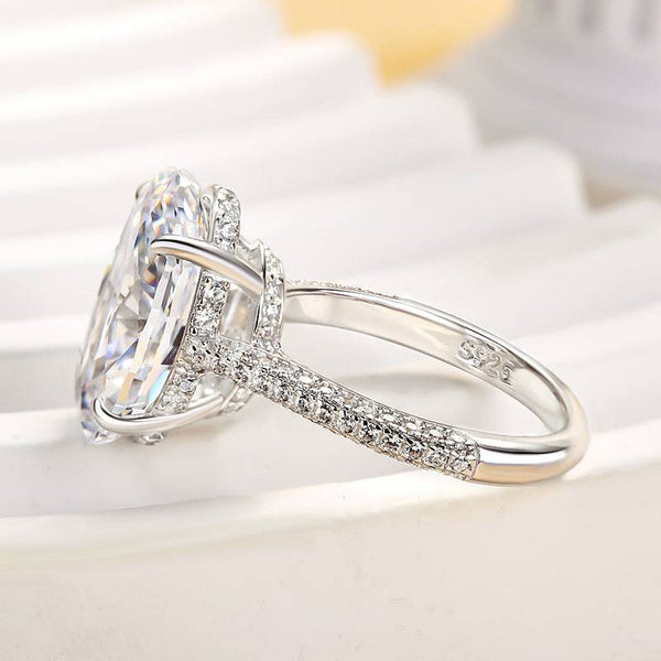 Louily Noble Crushed Ice Oval Cut Engagement Ring