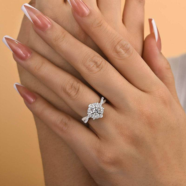 Louily Noble Halo Moissanite Engagement Ring