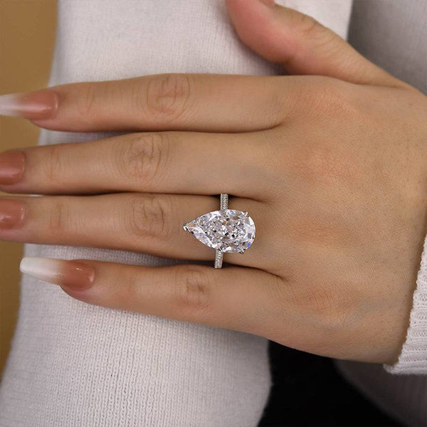 Louily Sparkle Crushed Ice Pear Cut Engagement Ring