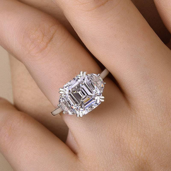 Louily Stunning 4.5 Carat Asscher Cut Three Stone Women's Engagement Ring In Sterling Silver