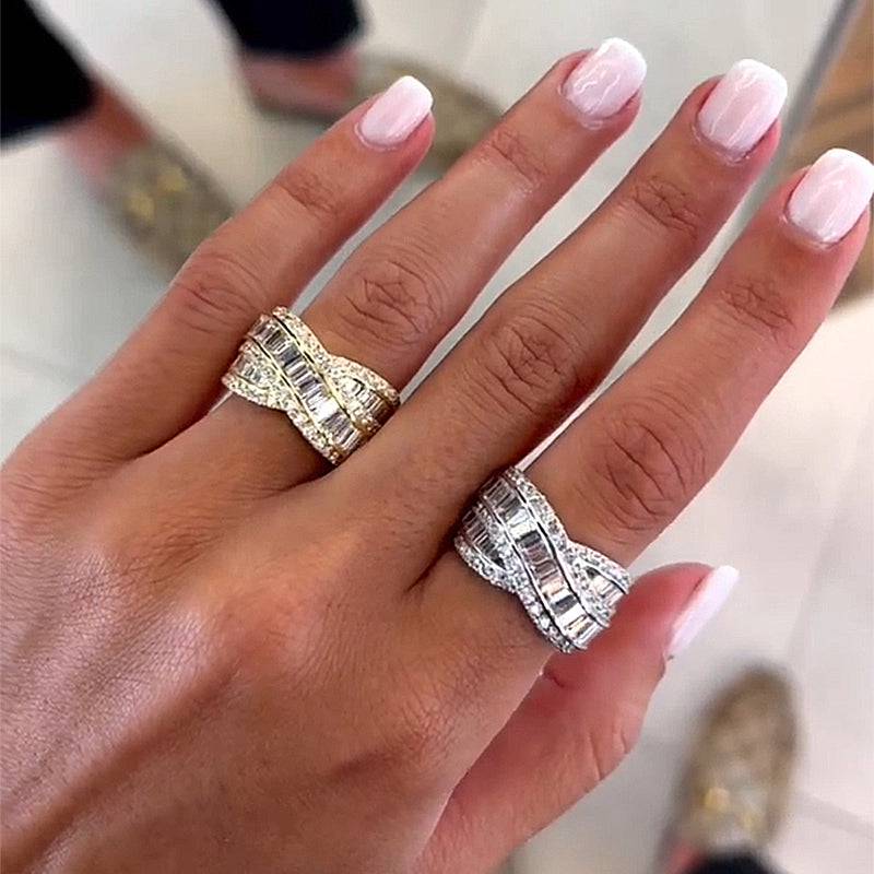 Louily Stunning Cross Emerald Cut Women's Wedding Band - louilyjewelry