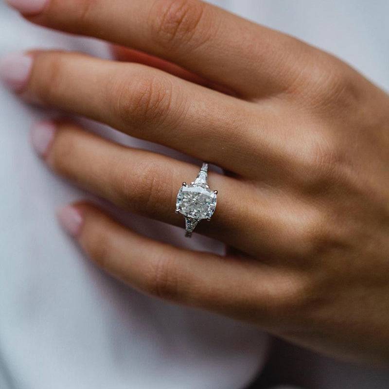 Louily Stunning Cushion Cut Three Stone Women's Engagement Ring In Sterling Silver - louilyjewelry