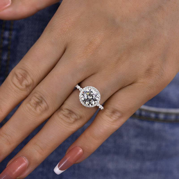 Louily Stunning Halo Round Cut Engagement Ring