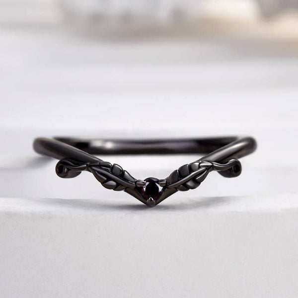 Louily Unique Leaf Design Black Stone Round Cut Wedding Band In Sterling Silver