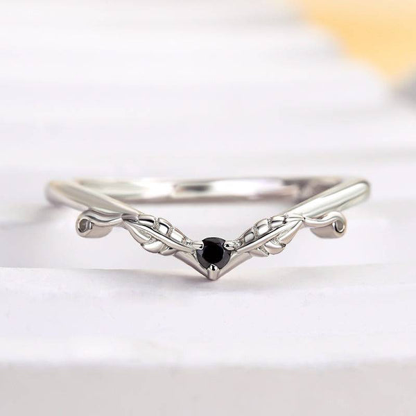 Louily Unique Leaf Design Black Stone Round Cut Wedding Band In Sterling Silver