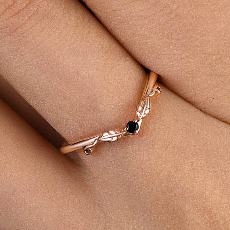 Louily Unique Leaf Design Black Stone Round Cut Wedding Band In Sterling Silver - louilyjewelry