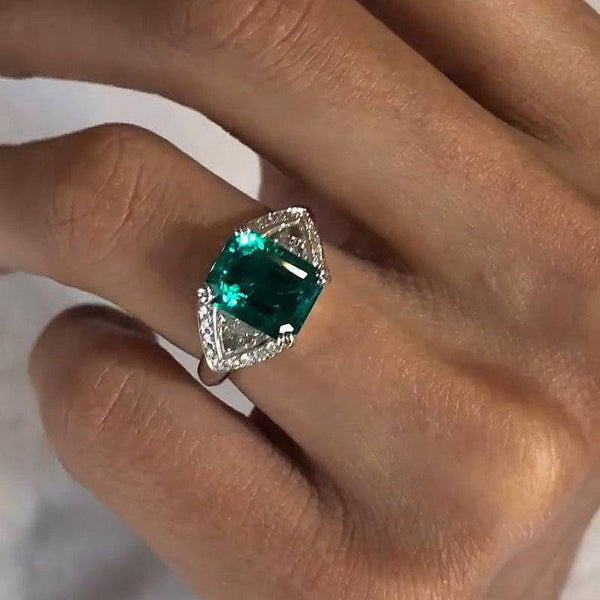 Louily Unique Radiant Cut Three Stone Emerald Green Engagement Ring In Sterling Silver
