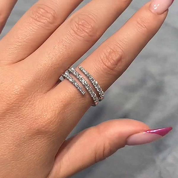 Louily Unique Round Cut Wedding Band