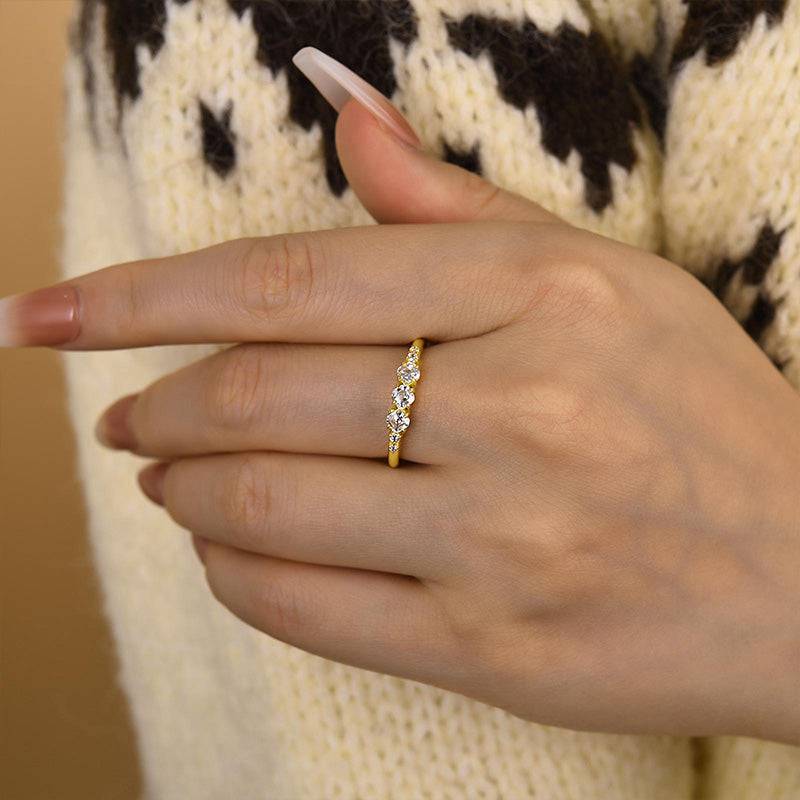 Louily Chic Yellow Gold Asscher Cut Wedding Band - louilyjewelry