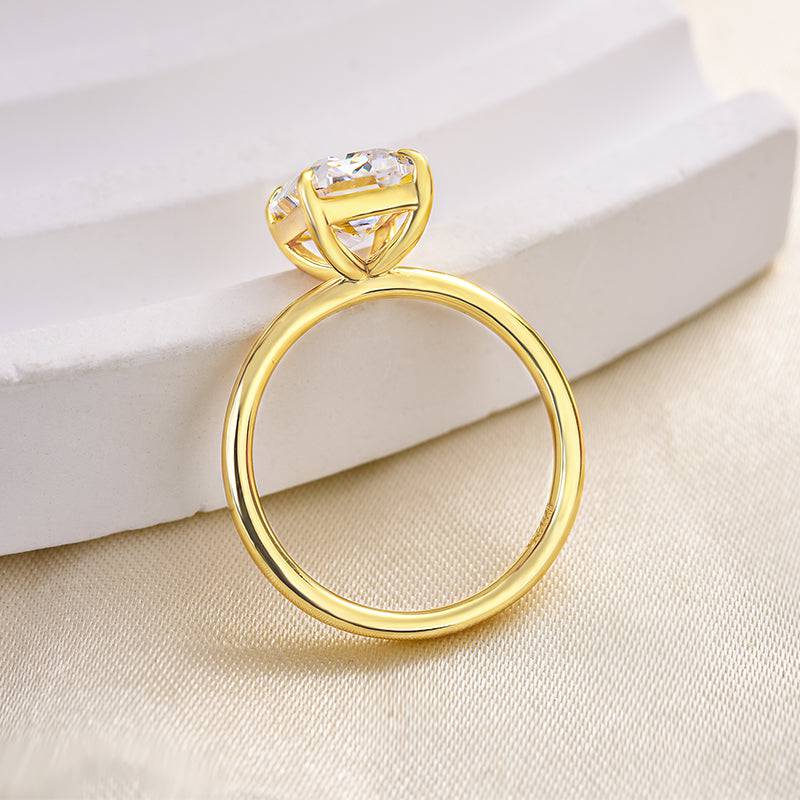 Louily Classic Yellow Gold Emerald Cut Solitaire Engagement Ring - louilyjewelry