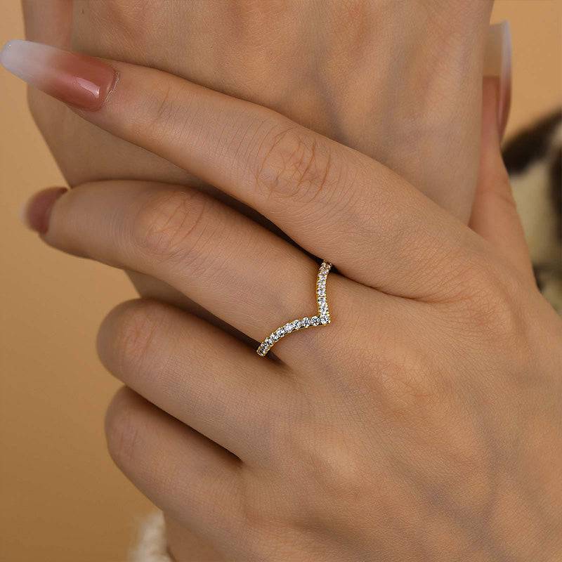 Louily Enchanting V-shaped Design Full Wedding Band - louilyjewelry
