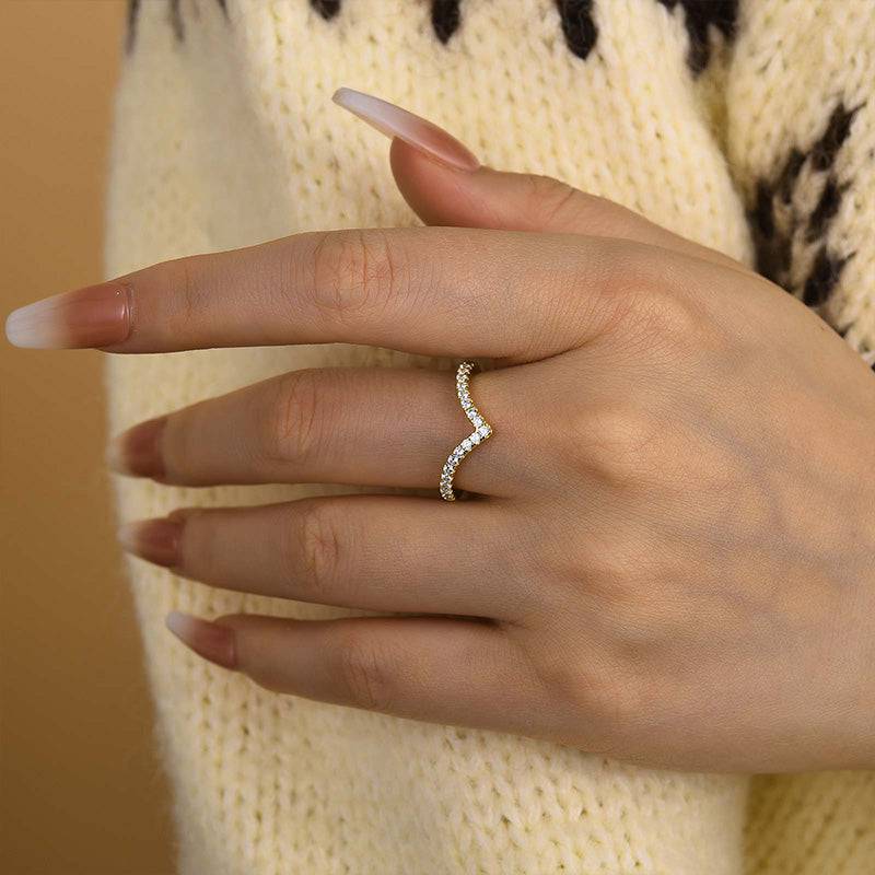 Louily Enchanting V-shaped Design Full Wedding Band - louilyjewelry