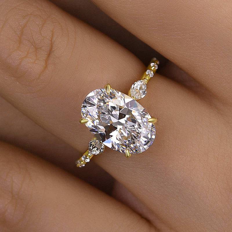 Louily Exquisite Yellow Gold Oval Cut Engagement Ring - louilyjewelry