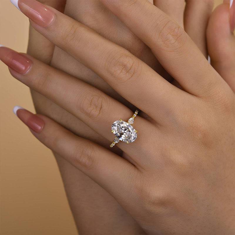 Louily Exquisite Yellow Gold Oval Cut Engagement Ring - louilyjewelry
