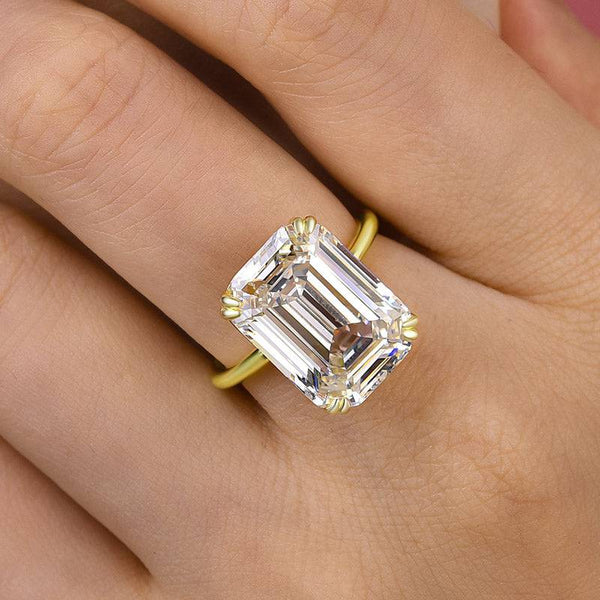 Louily Luxurious Emerald Cut Engagement Ring In Sterling Silver