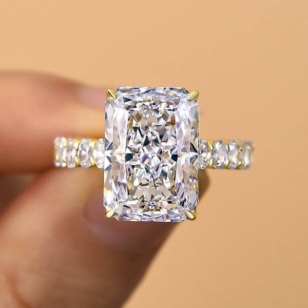 Louily Luxury Yellow Gold Crushed Ice Radiant Cut Engagement Ring