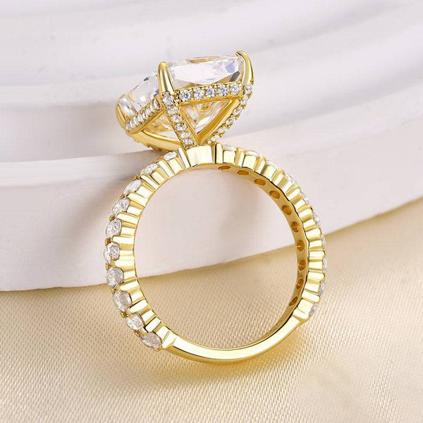 Louily Luxury Yellow Gold Crushed Ice Radiant Cut Engagement Ring