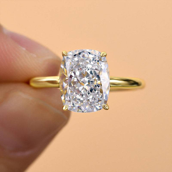 Louily Timeless Yellow Gold Cushion Cut Engagement Ring