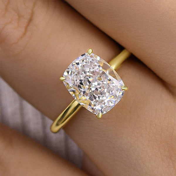 Louily Timeless Yellow Gold Cushion Cut Engagement Ring