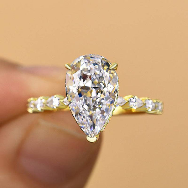 Louily Unique Pear Cut Engagement Ring