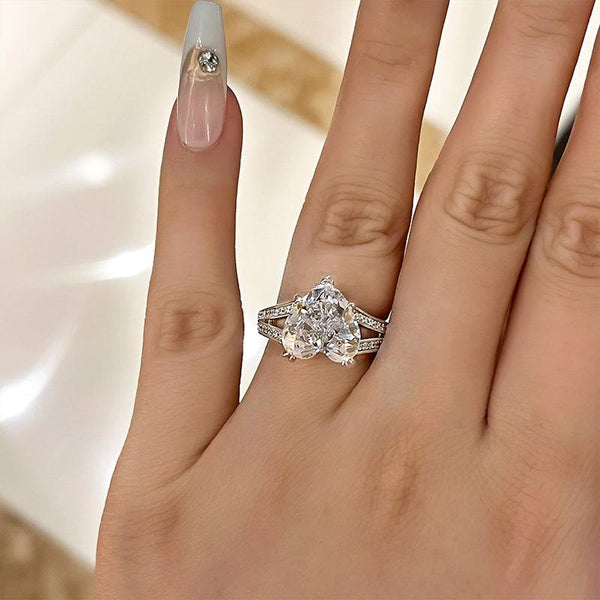 Louily Exquisite 5.0 Carat Heart Cut Engagement Ring In Sterling Silver