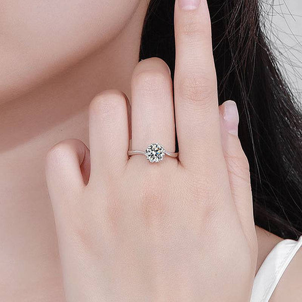 Louily Moissanite Twist Round Cut Engagement Ring