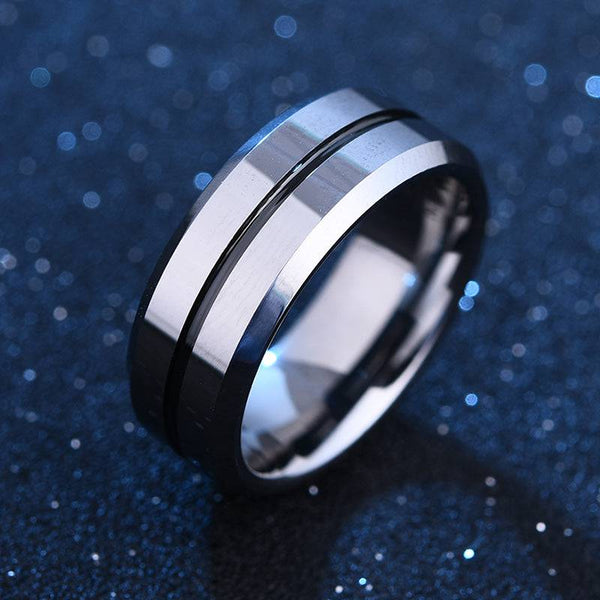 Louily Men's Simple & Classic Wedding Band In Titanium Steel