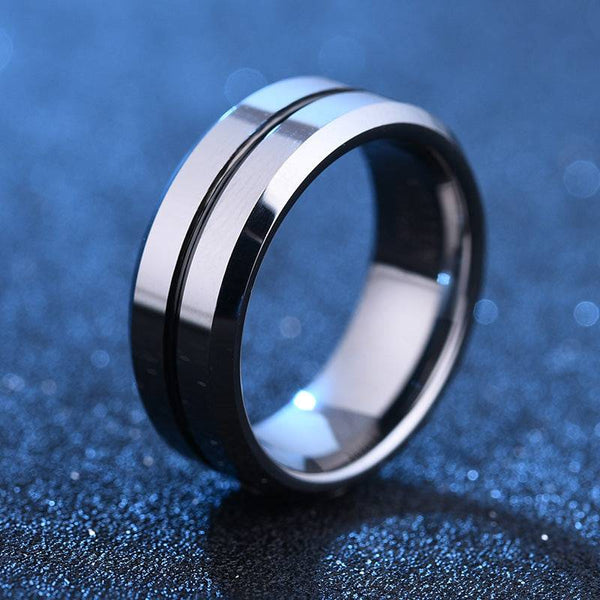 Louily Men's Simple & Classic Wedding Band In Titanium Steel